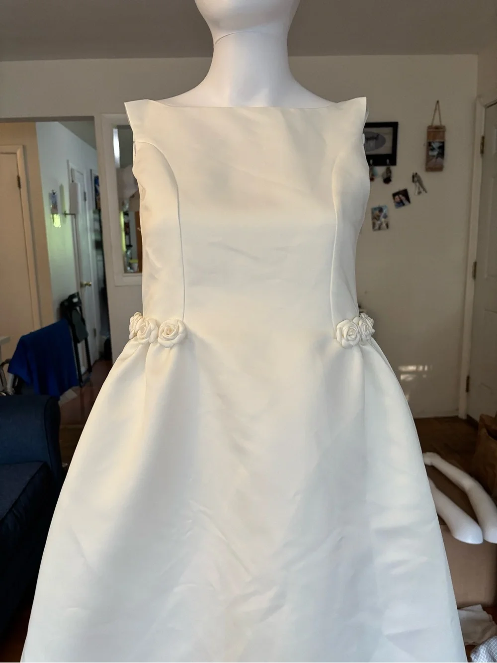 Mon Cheri Ivory Satin Polyester Boat Neck Sleeveless A-Line Bow Wedding girls 9
